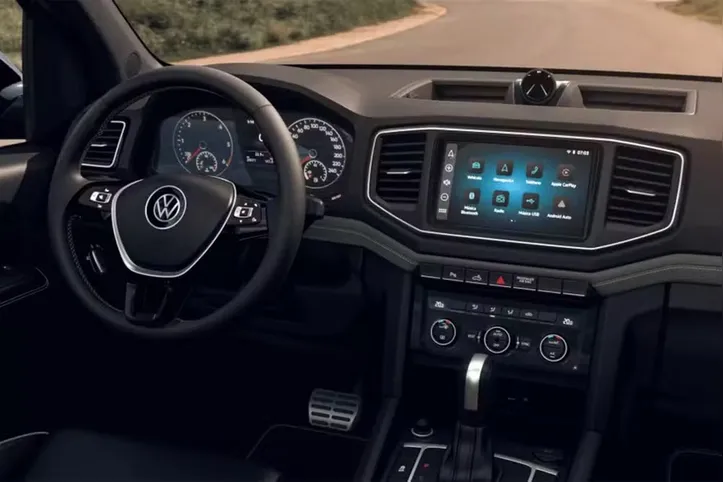 Volkswagen Amarok Extreme aparece com abatimento de 24% na venda direta em outubro; Picape Highline fica abaixo de R$ 294 mil nas condições divulgadas para CNPJ.